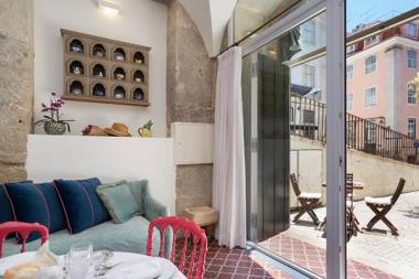 Residentas Apostolos