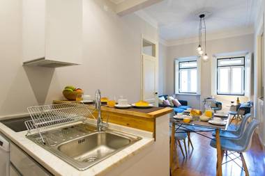 LovelyStay - Cozy 3BDR Apartment in Estrela