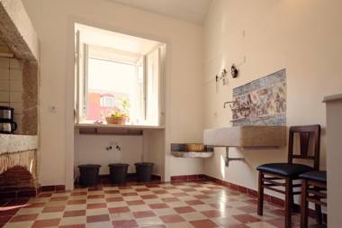 Lisbon Calling Rooms & Studio