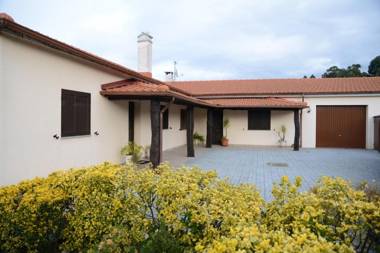 4 bedrooms villa with private pool enclosed garden and wifi at Vila Nova de Cerveira 1 km away from the beach