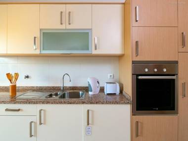 A05 - Luxury 1 Bed Fully Equipped with Pool