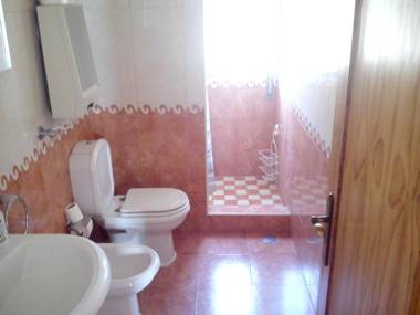 3 bedrooms villa with private pool enclosed garden and wifi at Luz 1 km away from the beach