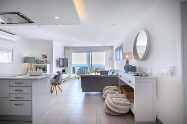 Waterside 3 Bedroom Sea view