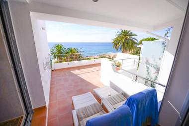 The Fantastic Beach House of Luz