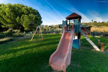 B39 - Marina Hill Apartment