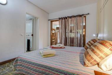 Studio with Private Garden