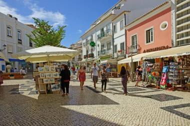 A46 - Oliveira Downtown Apartment