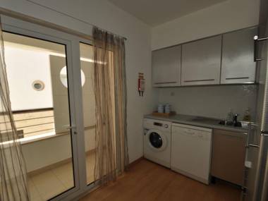 Excellent 1 bedroom ground floor apartment at the Marina de Lagos