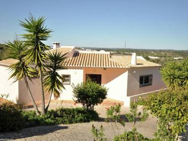 Modern Villa in Lagos with private Swimming Pool