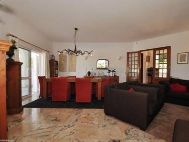 Modern Villa in Lagos with private Swimming Pool