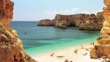 Central Lagos town center apartment near Marina