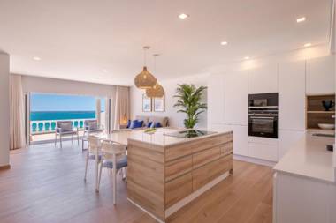 Beach View Apartment Praia da Luz by Blue Diamond