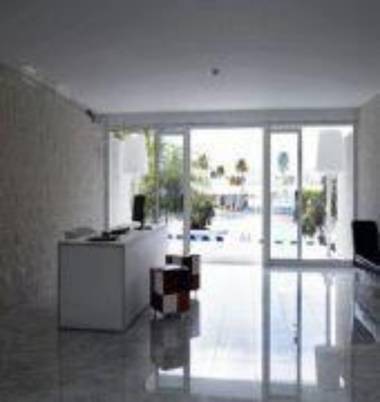 Marina Club Suite Hotel