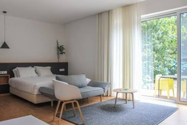 Furnas Lake Forest Living