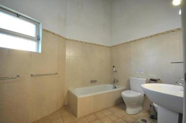 Fantastic vacation getaway Private Tennis Court Golf Practice Facility