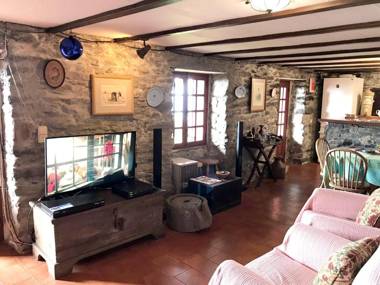 2 bedrooms house with sea view terrace and wifi at Faja da Ovelha 2 km away from the beach