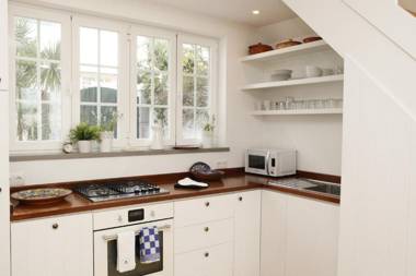 Cushy Apartment with garden in Estoril