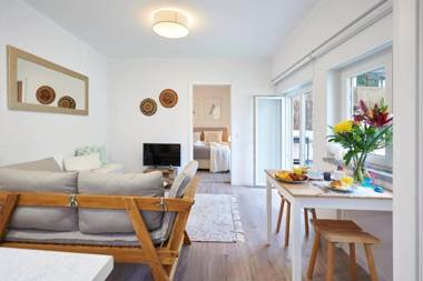 Seaside Garden View Apartment