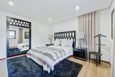 3 bedrooms villa with private pool enclosed garden and wifi at Esposende