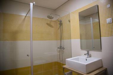 Tomas Guest House II