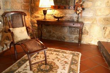 Casa do Meio do Povo - Turismo de Habitação