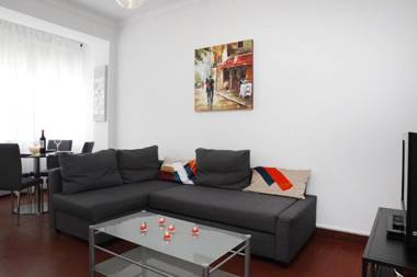 Comfortable and Central Apartment Cascais
