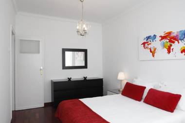 Comfortable and Central Apartment Cascais