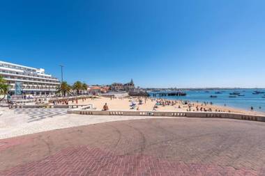 GuestReady -- Classic Portuguese-style Apartment in Sunny Cascais