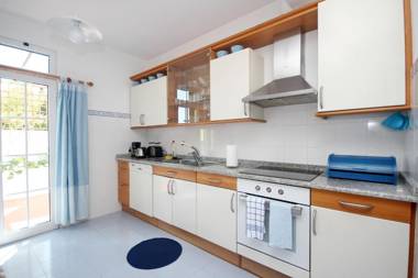 Villa Atalaia by HR Madeira