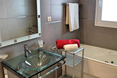 Villa Dilis by OurMadeira