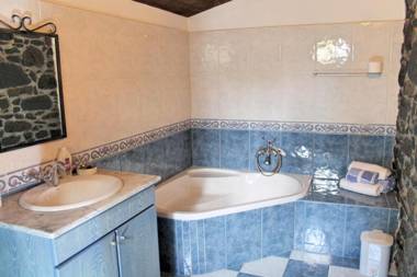 Stonecliff by OurMadeira