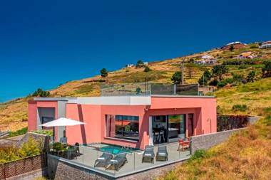 Villa Tranquility by OurMadeira
