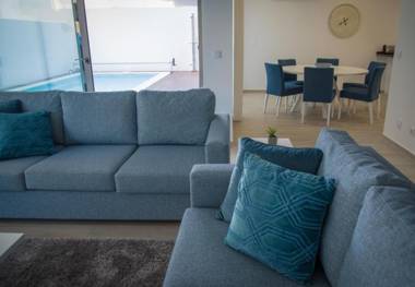 Villa Atlântico by SCH