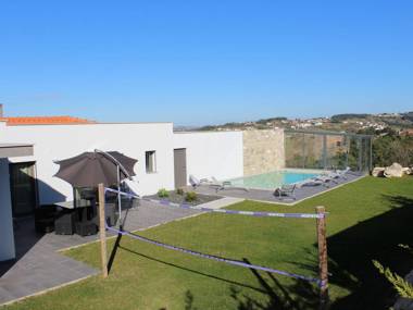 Alluring Villa in Salir de Matos with Private Pool Garden and Coast Nearby