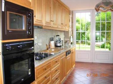 4 bedrooms villa with private pool jacuzzi and enclosed garden at Pedraca