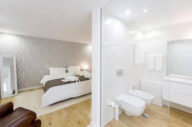 Tea 4 Nine Guest House and Bistro