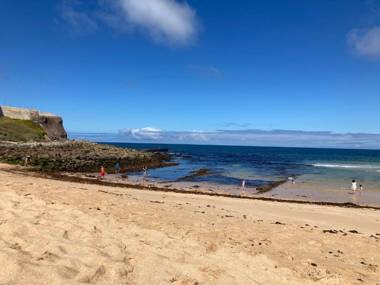 Enjoy VIEW apartment-ocean surf beach eat work