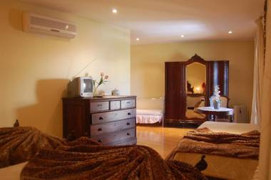 Outros Tempos - Turismo de Aldeia