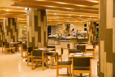 Pestana Delfim Beach & Golf Hotel