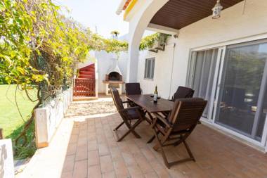 Casinhoto - Casa dos Arcos by Real Life Concierge