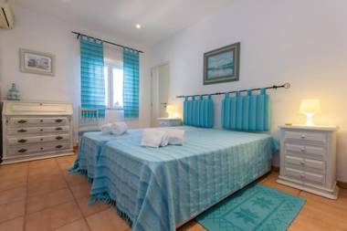 Casinhoto - Casa dos Arcos by Real Life Concierge