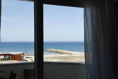 Caparica Sea View Apt by be@home
