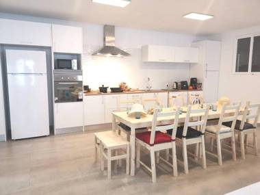 Private Couple Room On Caparica Poshtel