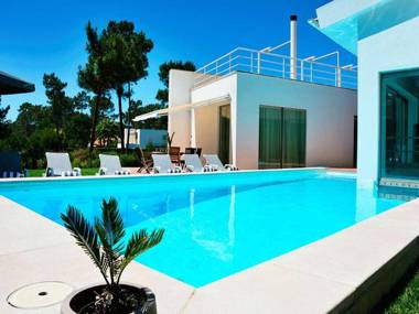 Deluxe Aroeira Villa Villa Aro Tojo Uno 5 Bedrooms Private Pool Perfect for Families