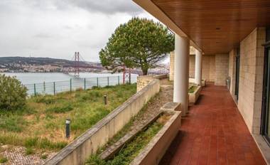 HI Almada - Pousada de Juventude