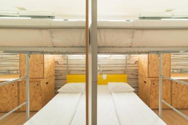 HI Arrifana Destination Hostel