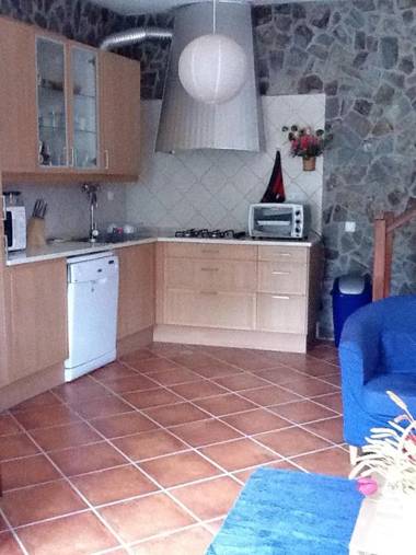 2 bedrooms house with enclosed garden and wifi at Aljezur 8 km away from the beach