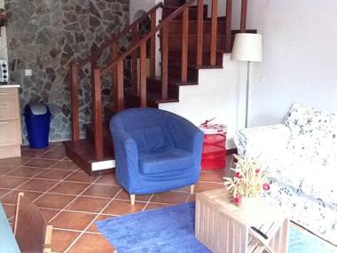 2 bedrooms house with enclosed garden and wifi at Aljezur 8 km away from the beach