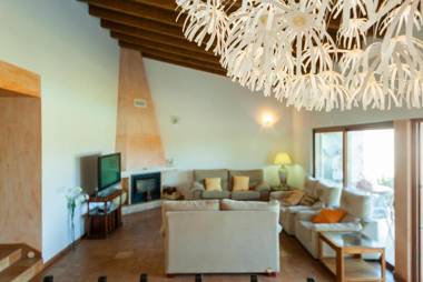 H - Montes de Praias GuestHouse