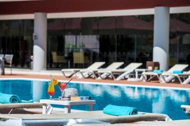 Areias Village Beach Suite Hotel